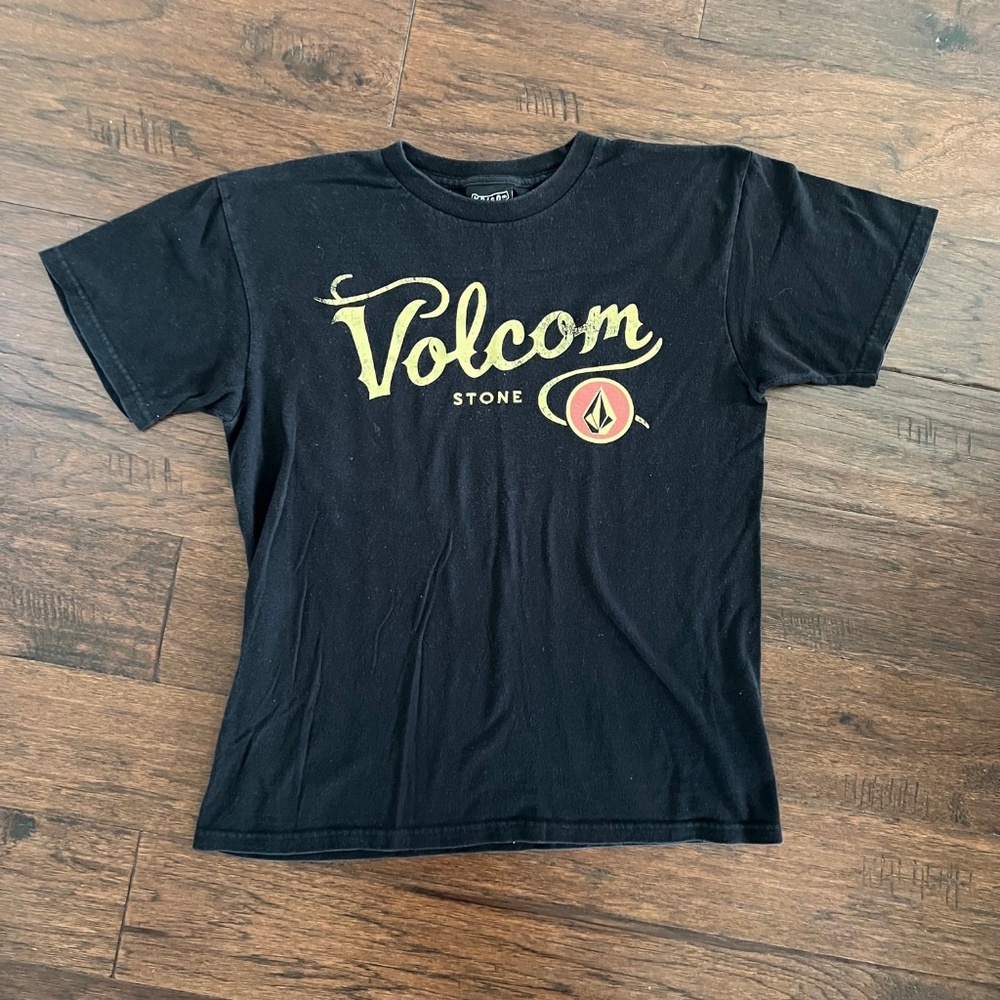 Men's Black Volcom T-Shirt. Size S